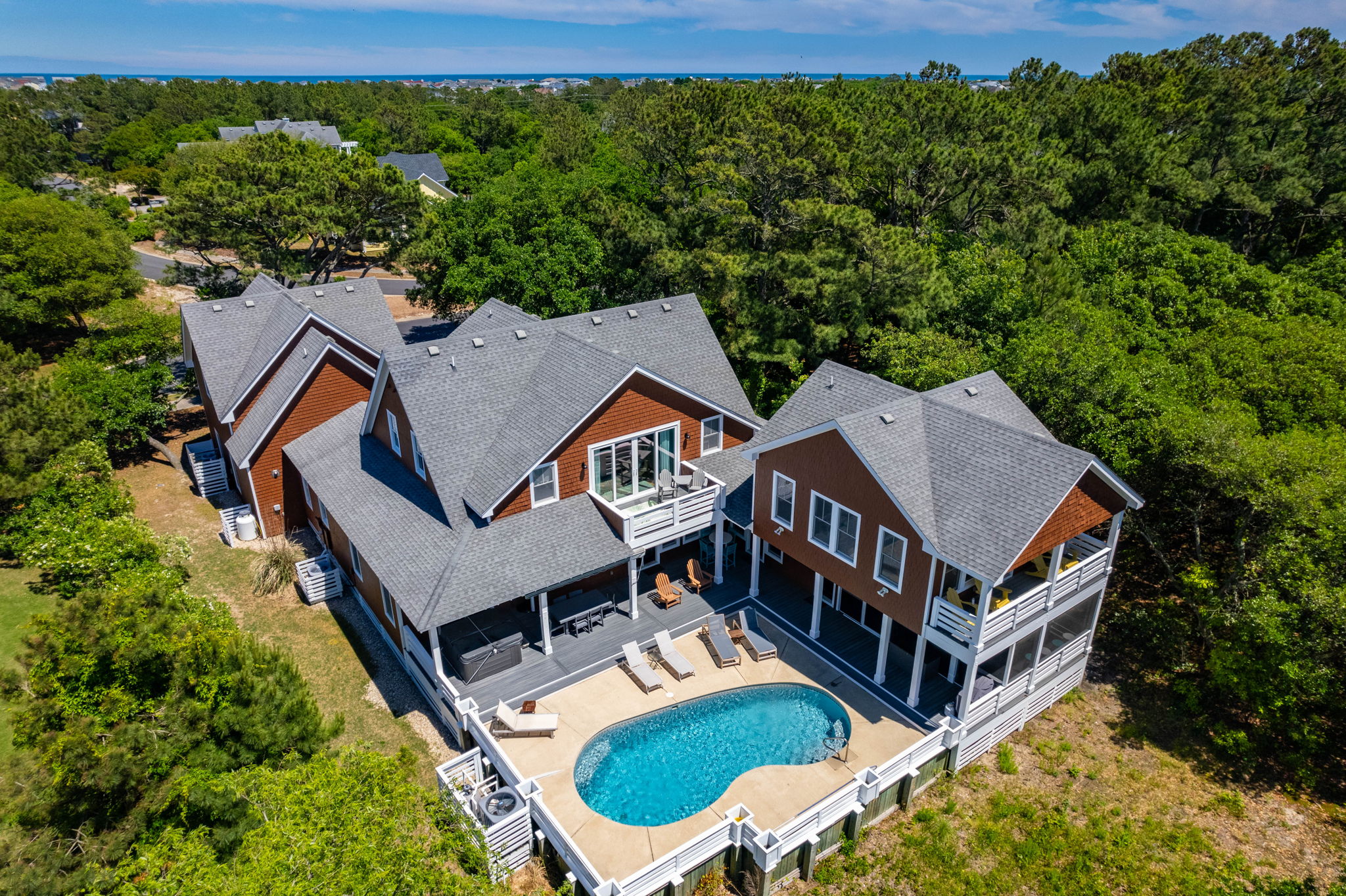 Special Property $500 OFF WEEKS OF 6/27/26 and 7/4/26 at CC318!